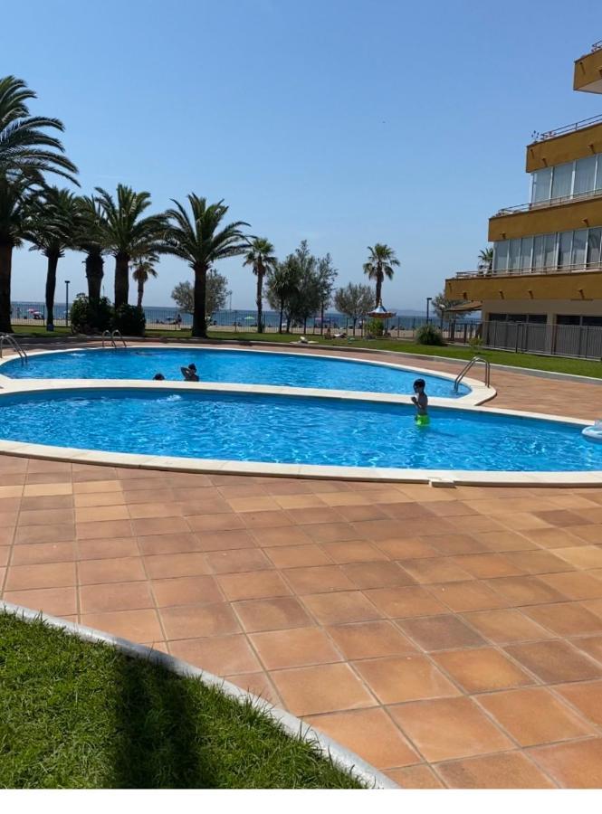 Holiday Con Vistas A Playa Y Con Piscina Roses Luaran gambar